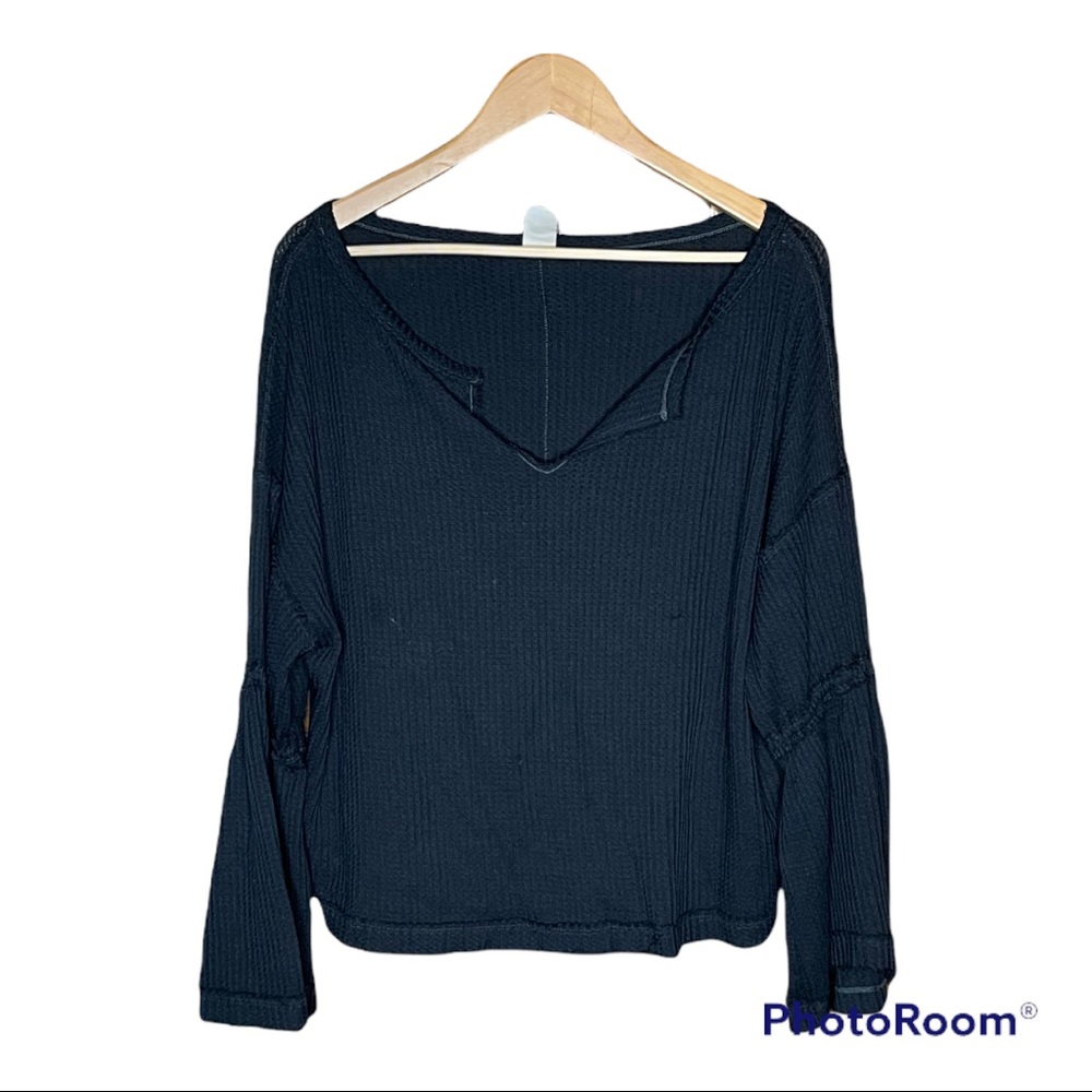 We The Free Long Flare Bell Sleeves Lightweight sweater Size small